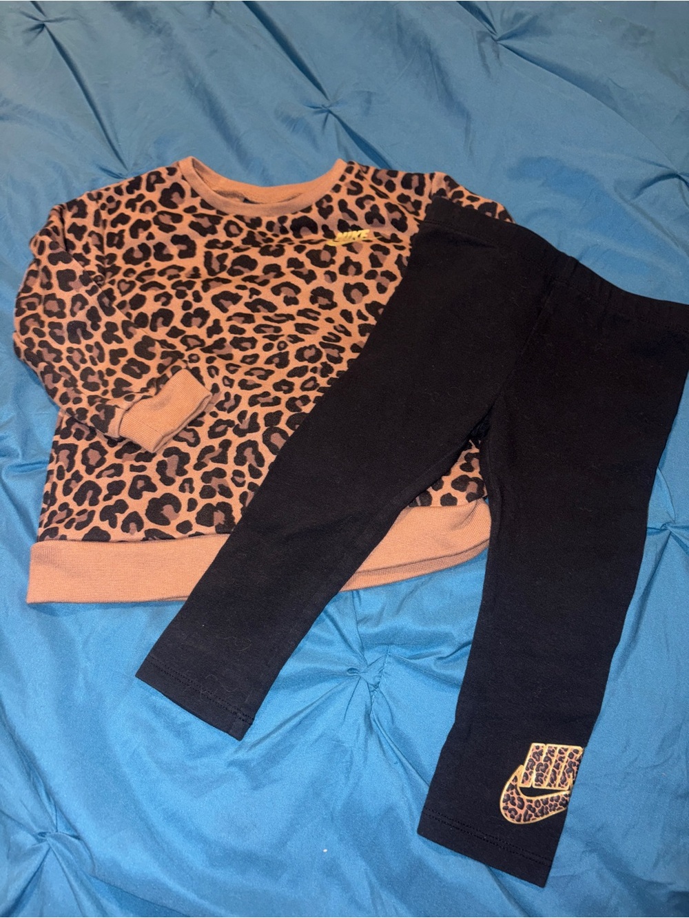Nike Leopard Print Sweatshirt & Black Leggings Set